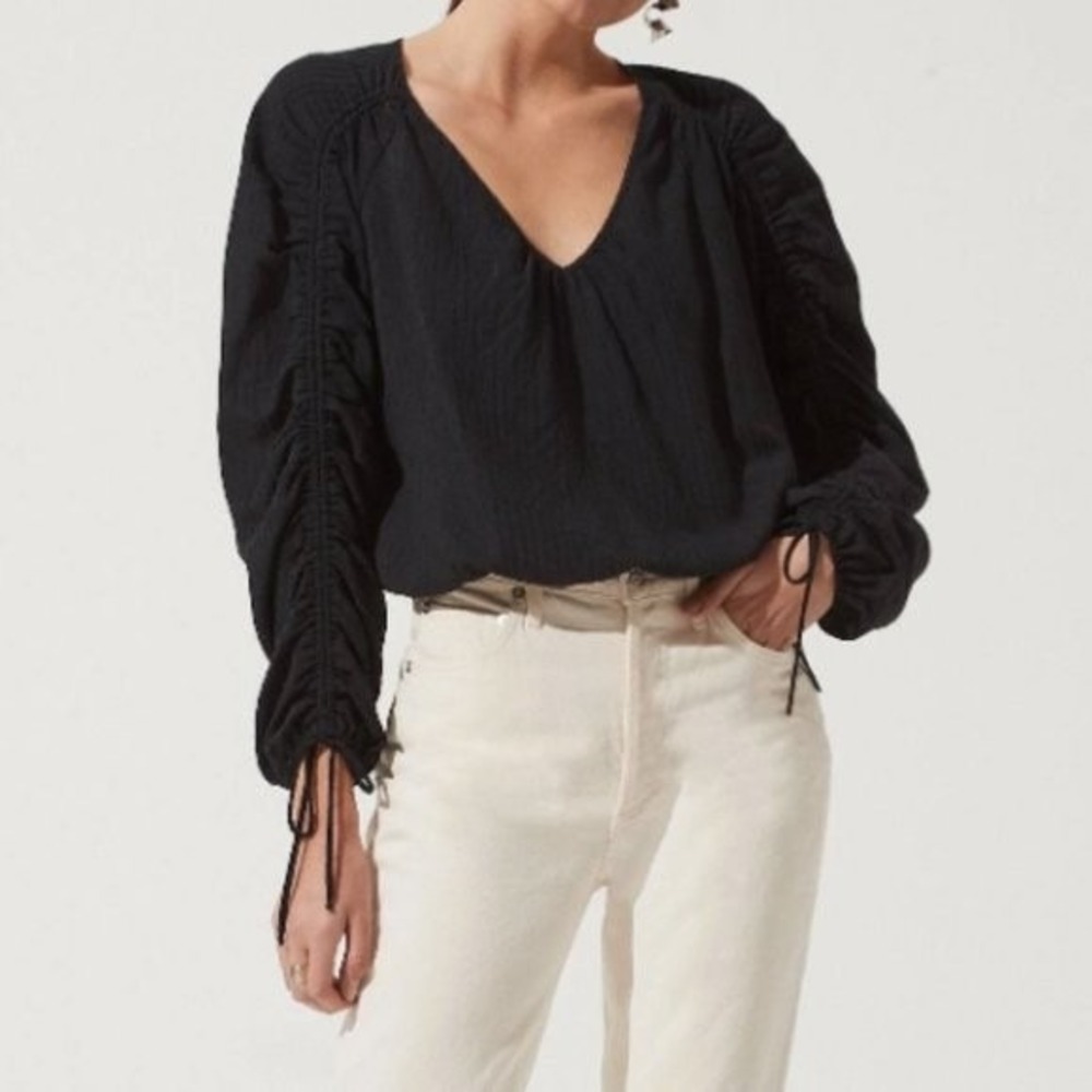 ASTR The Label Black Striped Ruched Tie Sleeve Blouse V-Neck Womens Small NEW